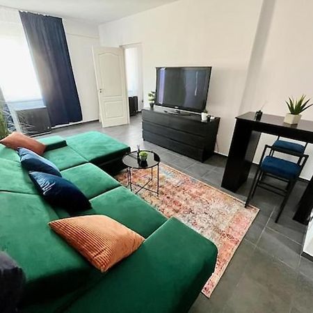 Appartamento Golden Apartman 1 Debrecen Esterno foto